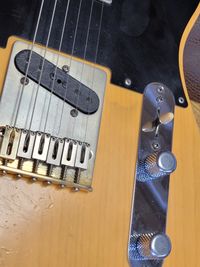 Fender 52 Heavy Relic Telecaster 8